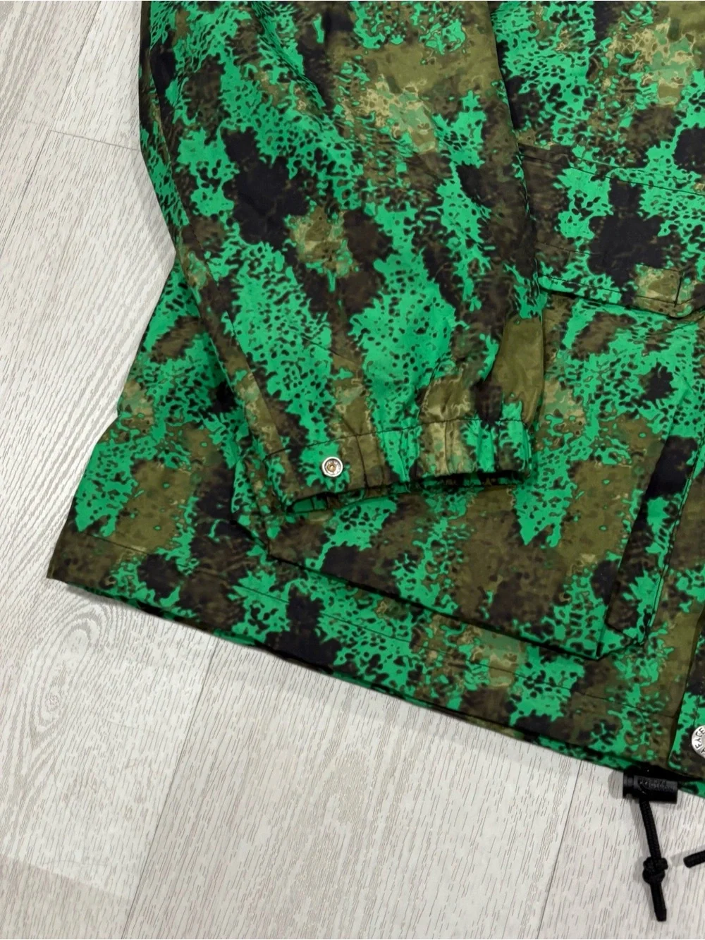 The North Face Mountain Parka / Utility Jacket (Green Camo) Size XL